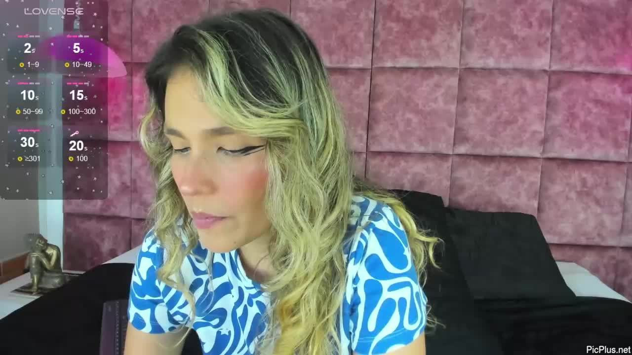 Megancolins1