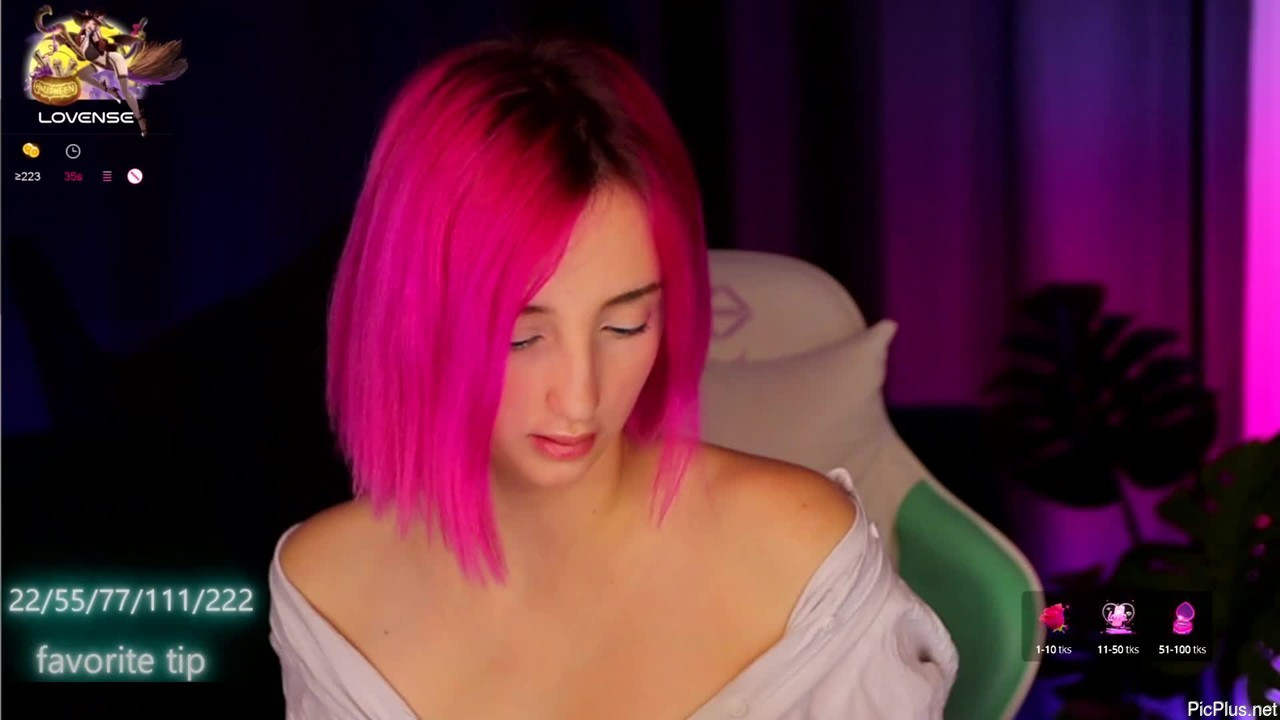 Selena_lily