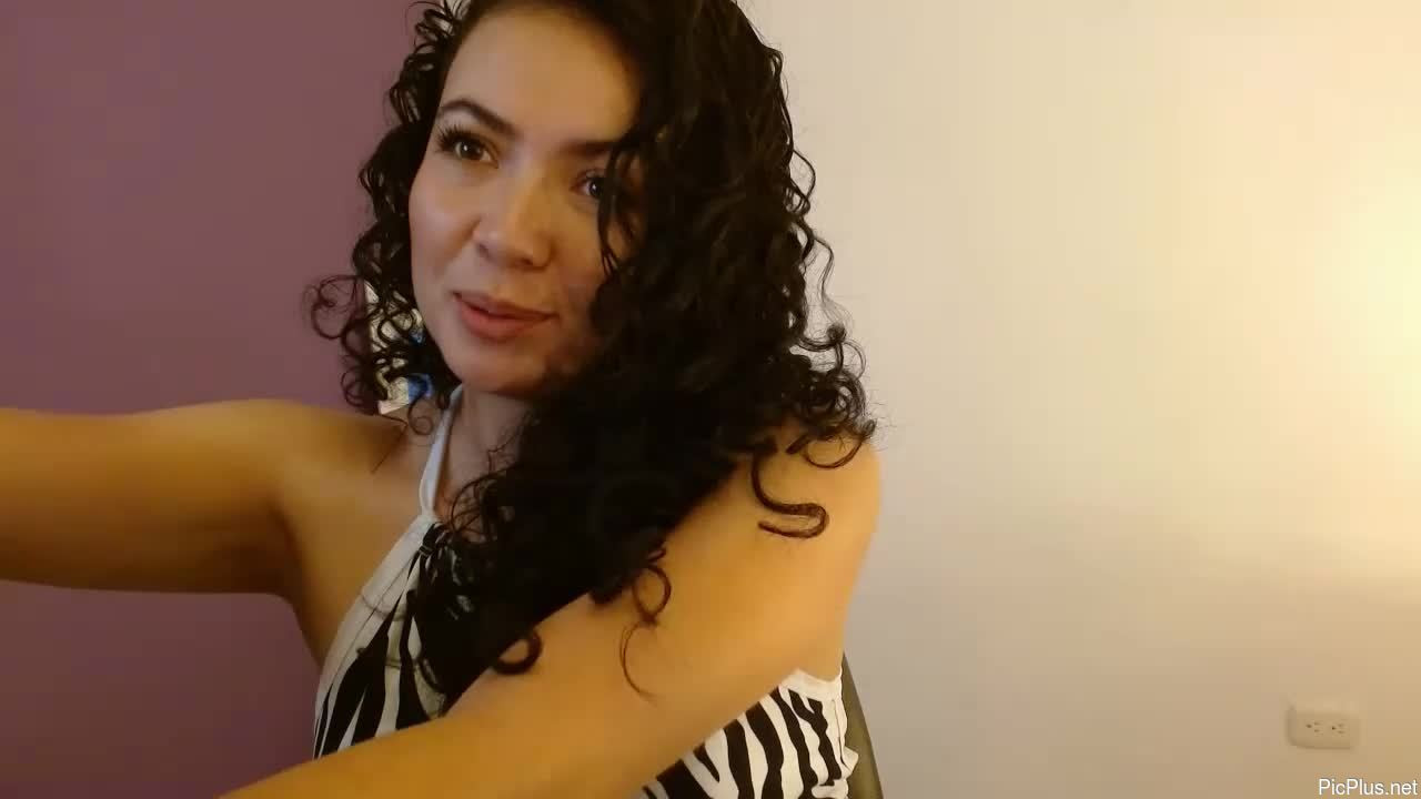 Karlamorelo04