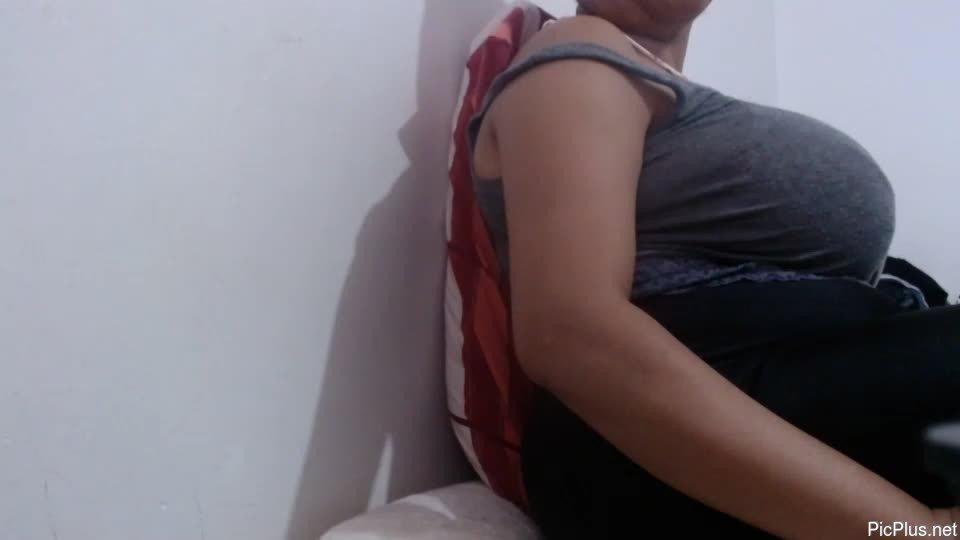 Xxxbustybabe27x