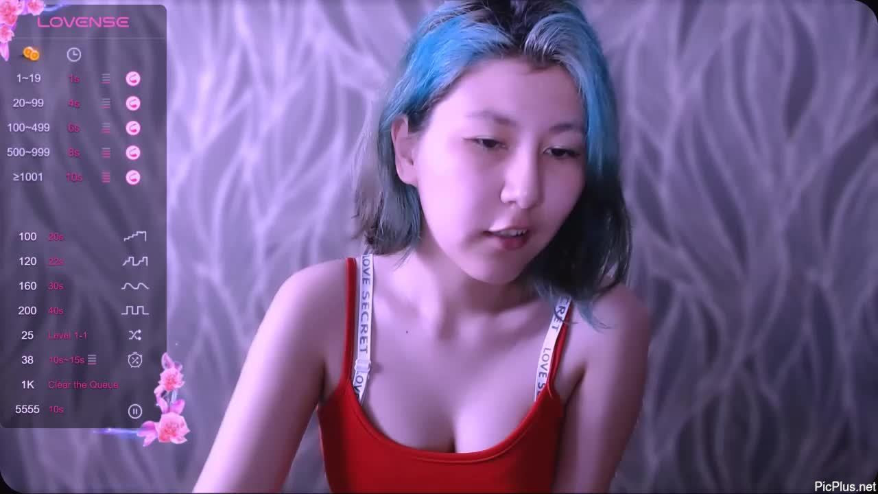 Nora_left