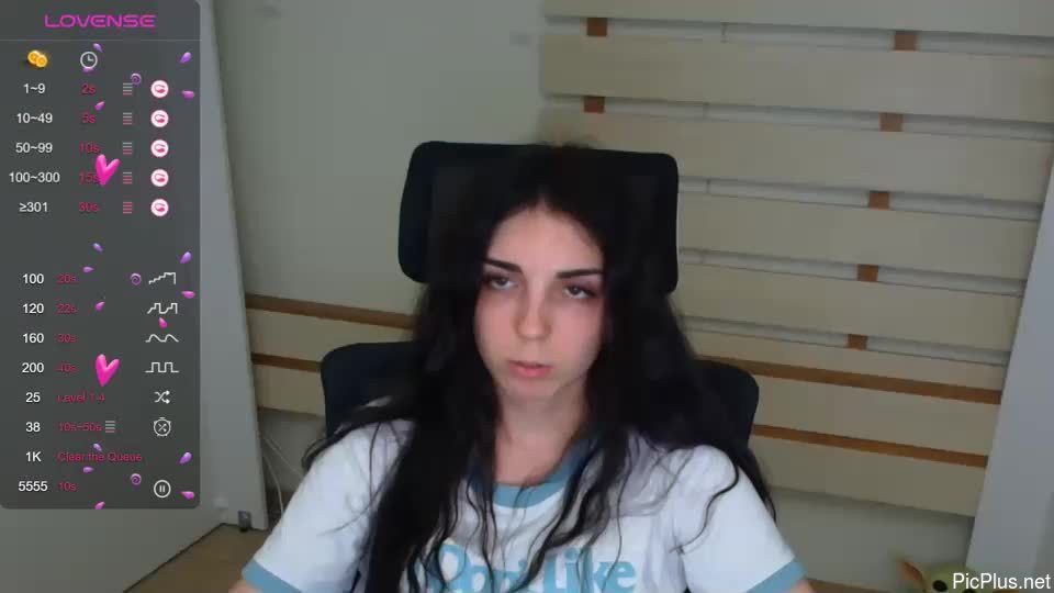 Emilie_shy