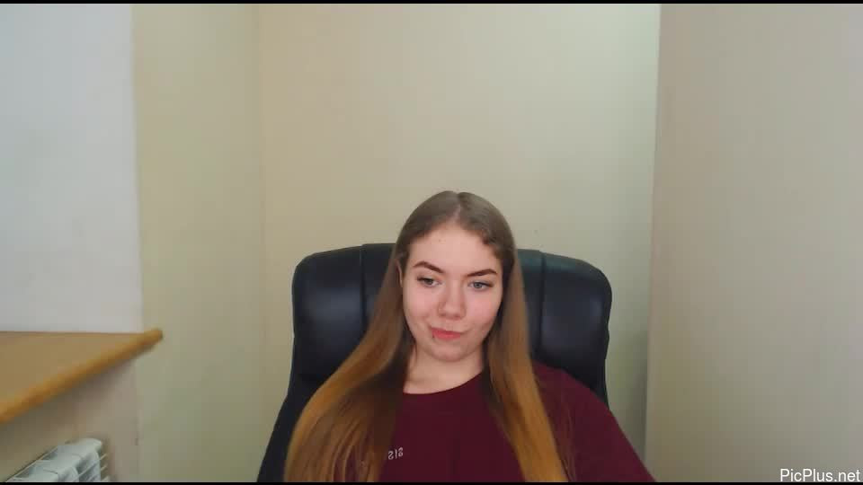 Zoey_deuttch