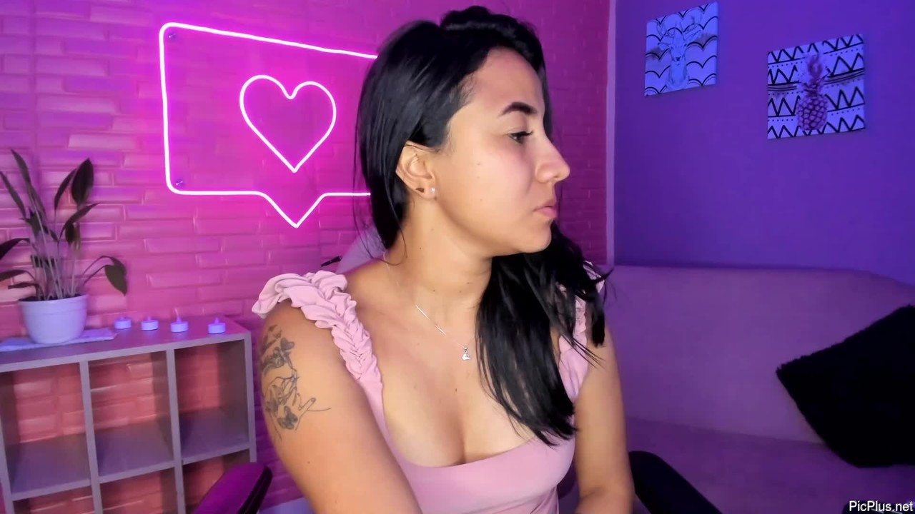 Pamela_lian_