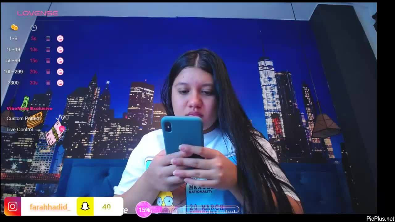Zoe_playfull22