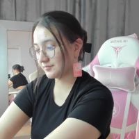 Jennifer_holt