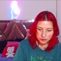 Skarlet_tay