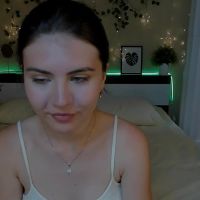 Alisa_kiss01