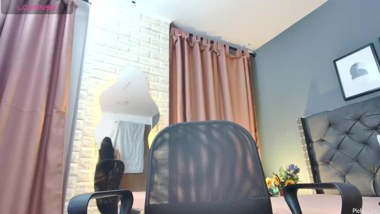 Vanesa__hills