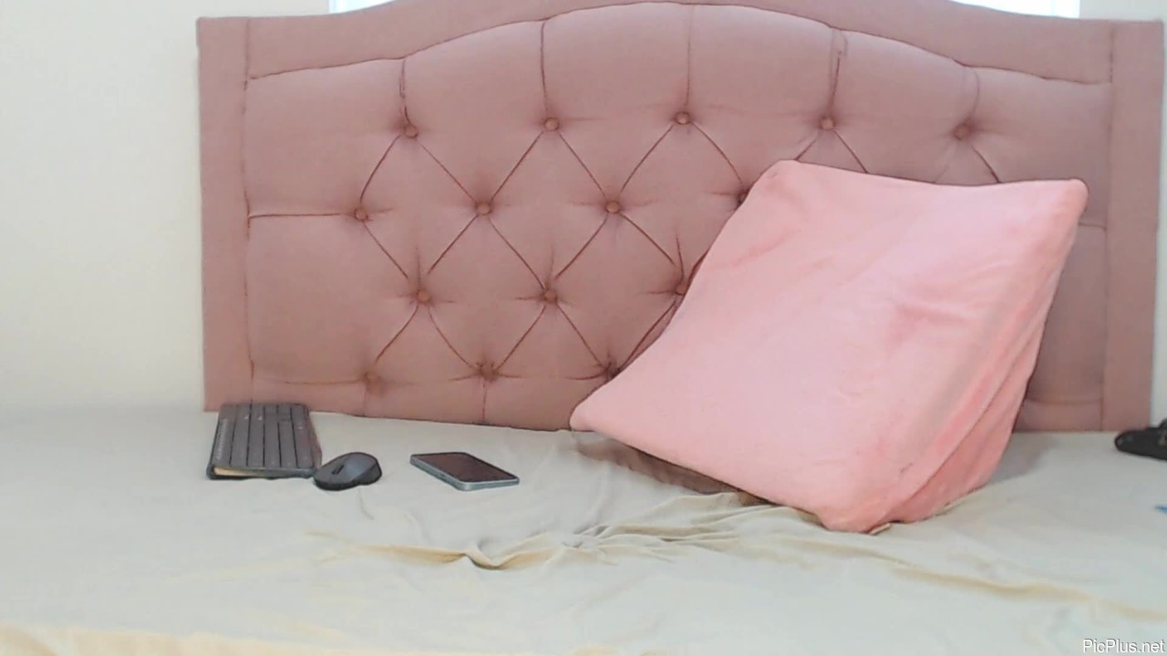 Melanieportman_
