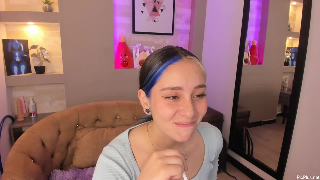 Emily_layton