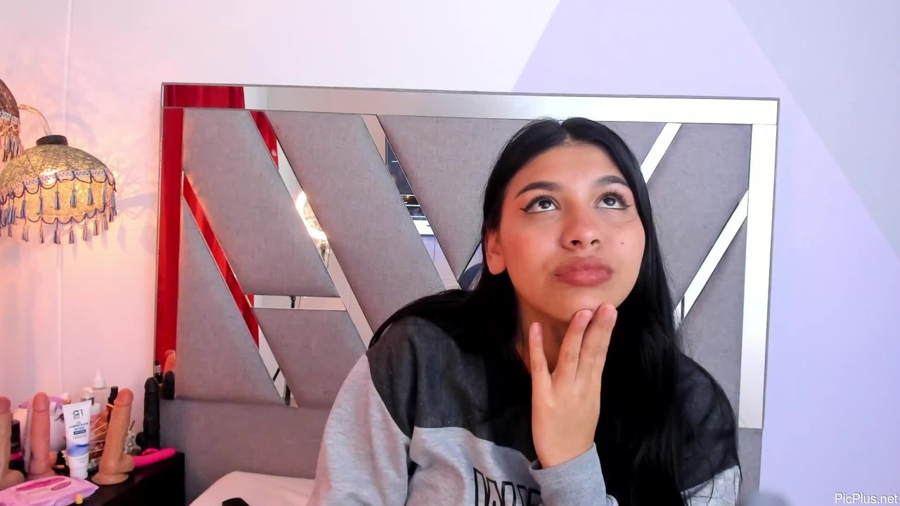 Alessiataylor_